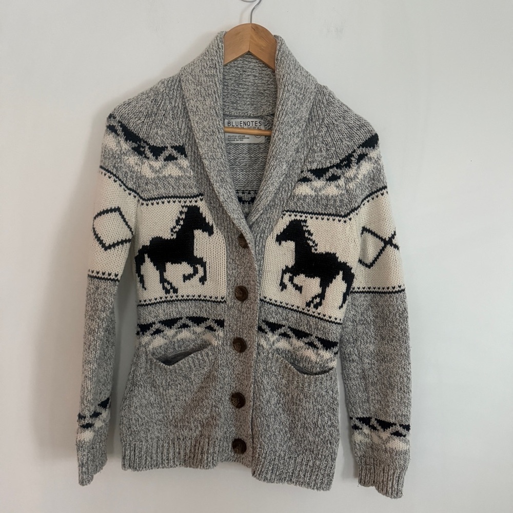 Bluenotes Womens Horses Acrylic Sweater Gray Size Small